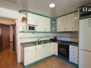 Dormitorio en luminoso apartamento de 4 dormitorios con...