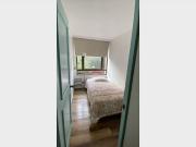 Dormitorio simple con Baño compartido Apartamento...