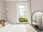 Dornton Road, London, 3 Bedroom Maisonette