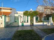 Dorrego y Berutti La Perla Casa 4 ambientes, jardin y parque