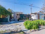 Dos Casas en Bloque a reciclar En Venta calle 527 3 y 4...