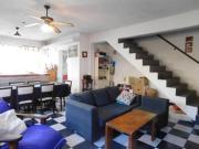 Dos Casas en Bloque a reciclar En Venta calle 527 3 y 4...