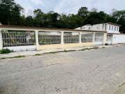 DOS CASAS EN UNA, EN VENTA, SECTOR VALLE VERDE EL LIMON. MA