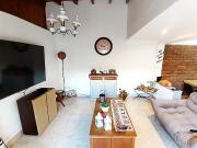 Dos casas en una. Porpiedad unica apta para dos familias