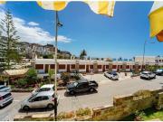 Dos dormitorios, a unos 100 metros la playa y con plaza...