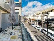 Dos dormitorios, terraza y a 50 metros de la playa