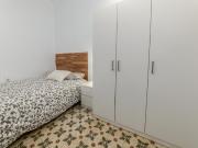 Double bedroom close to Urquinaona metro station