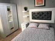 Double bedroom in a 3 bedroom apartment, in Sant Martí...