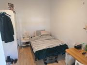 Double bedroom in a student flat, in L'Antiga...