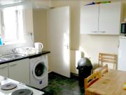 Double bedroom near Wormwood Scrubs Park Has a Room