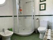 Double bedroom, with private bathroom and balcony, in 4...