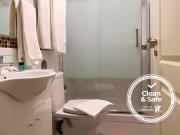 Double bedroom with private bathroom in a 3 bedroom...