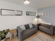 Double Room Gloucester Road Close to Hospital!