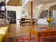 Double room/mezzanine floor in large sunny apartment...