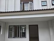 New Unit Murah M Senyumia Rent 4 rooms Salak tinggi...