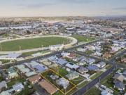 Double storey with view to Mersey river 4 bed house for...