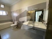 Double Story 6 Bed Attach Bath 2 Kitchen With A. C And...