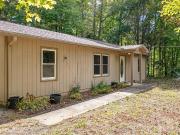 Dover Ln, Spruce Pine, Home For Sale