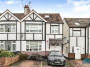 Downhurst Avenue, Mill Hill NW7, 2 bed flat to rent,...