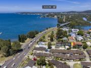 DOWNSIZE BY THE LAKE