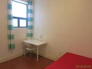 Downtown Toronto College Bathurst room with private bath...