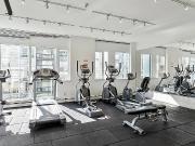 ✨ Downtown Vancouver – Furnished 1 Bed + Den Condo For...