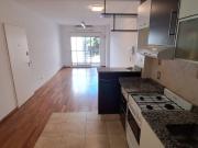 Dpto 2 AMB con balcón y COCHERA en CABALLITO