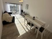 Dpto 3 ambientes a la calle con balcón francés, vista...