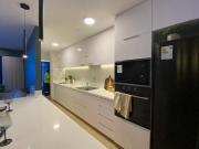 Dpto. 3 dorm. con terraza y vista directa al mar