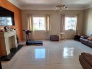 DPTO. AMPLIO INDEPENDIENTE 2do. PISO + TERRAZA 3er. PISO...