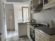 DPTO DE 3 AMBIENTES A LA CALLE CON BALCON CENTRO