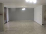 CASA EN SAN BORJA DE 3 HABIT, 4 BAÑOS, JARDIN $ 390,000