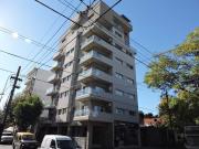 Dpto en venta de tres plantas, tres dormitorios y...