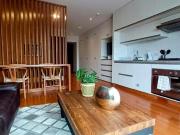 DPTO FULL AMOBLADO CON VISTA EXTERNA Y BALCON