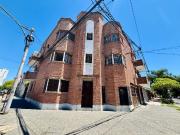 DPTO PB 2 DORM, COCHERA Y PATIO SOBRE URQUIZA
