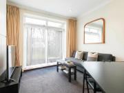 DR1 Spacious 1 Bed Garden Flat NW2