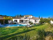 DRAGUIGNAN Maison avec piscine dans un quartier résidentiel
