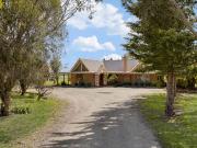 Dreamy 40 Acre Approx. Lifestyle Bliss Dreamy 40 Acre Approx. Lifestyle Bliss