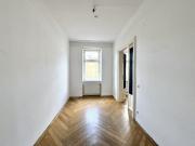 Drei Zimmer Altbau mit super Grundriss auf 2. Etage! Hof...