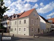 Dreifamilienhaus, Balkone, Garage