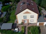 Dreifamilienhaus in guter Lage von Kahl mit freier Wohnung