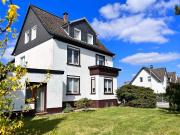 Dreifamilienhaus in zentraler Lage