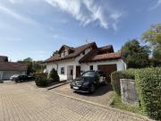 Dreifamilienhaus mit freier Wohnung zum Selbstbeziehen!