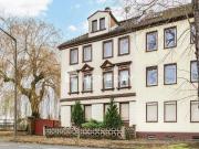 Dreifamilienhaus mit großzügigem Grundstück und Garage...