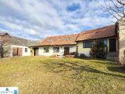 DREIKANTHOF IN ZENTRALER GRÜNLAGE 1.300 m² Grundfläche...