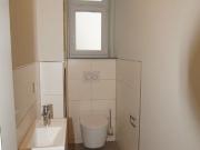 Dreiraumwohnung mit Wohnküche und Loggia als Erstbezug...