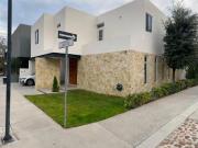 Drgz NUEVA EN VENTA Y EN ESQUINA ST ANGELO RESIDENCIAL