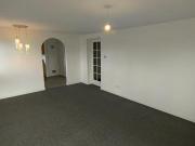 Drinnies Crescent, Dyce, Aberdeen, AB21 3 bed flat £825 pcm.