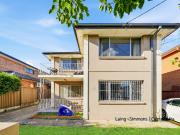 DUAL INCOME DOUBLE STORY HOME IN PRIME ROSEBERY LOCATION