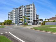 Dual Key 1 Bedroom + Studio Apartment Varsity Apartments...